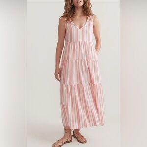 Marine Layer Pink and White Corinne Stripe
Sleeveless Maxi Dress Size Medium